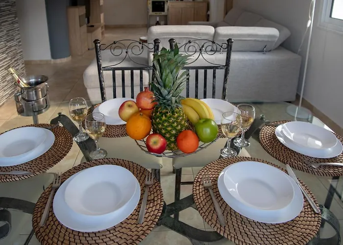 Ruby Nissi ヴィラ *